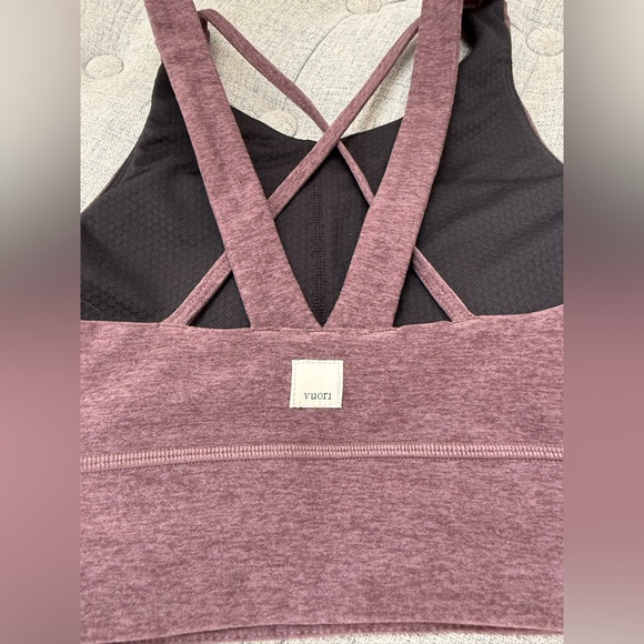 Vuori Elevation Long Sports Bra Plum Purple Brown Small💎EUC Retail $64 - Picture 6 of 6
